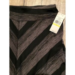 JohnPaulRichard NWT Cozy Maxi Skirt Size Medium